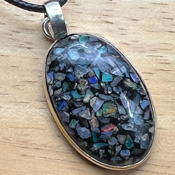 New Ethiopian Opal Silver Overlay Pendant Necklace With Cord - Picture 1 of 5